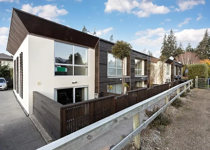 Central Wanaka Villa