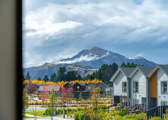 Amazing Alpine Views In Wanaka