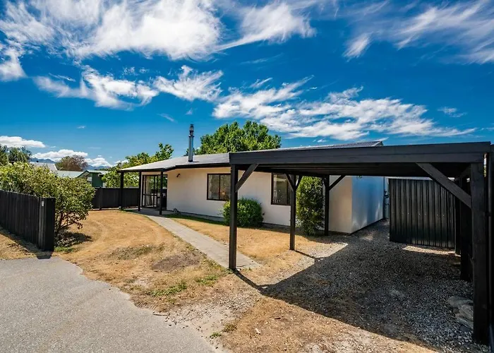 Wander Into Wanaka