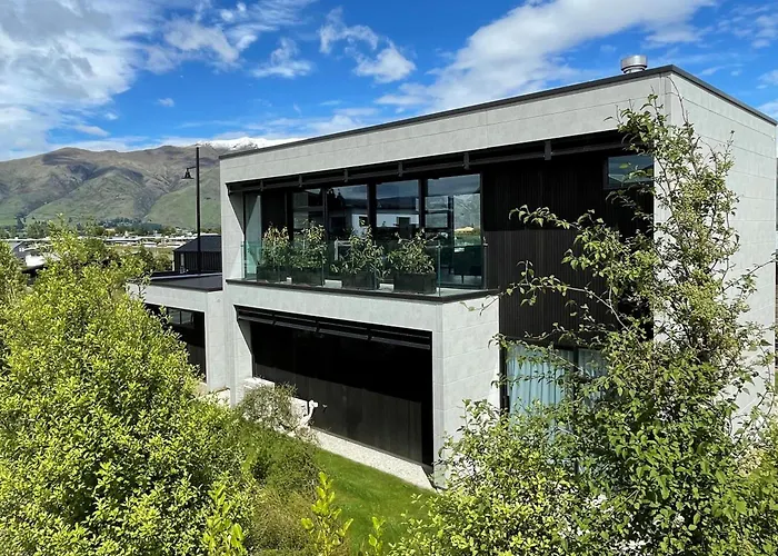 Luxurious Lake&Alpine Views