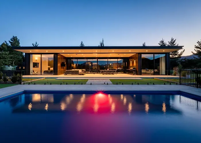 Riverbank By Sothebys Luxury Rental Homes