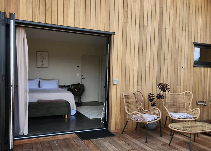 Escape To Riverslea