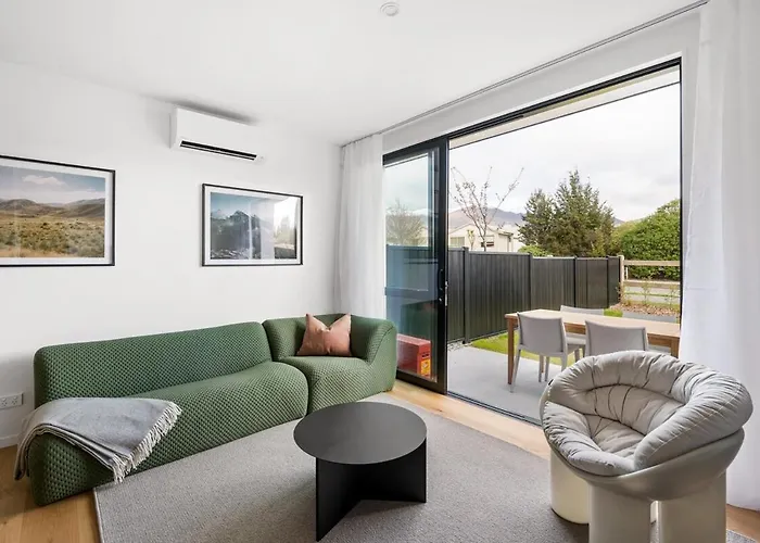 Architect'S Townhouse In Wanaka