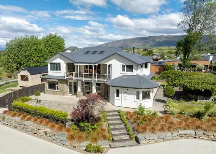 Wanaka Lake House - Close To That Wanaka Tree