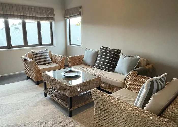 Large Home In Wanaka