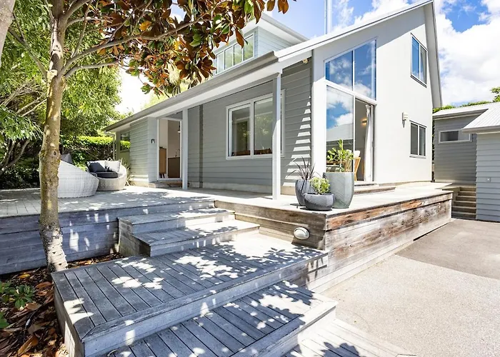 Matai Cottage And Studio