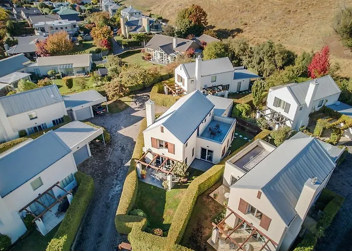 Sun, Space & Privacy In A Great Wanaka Location!