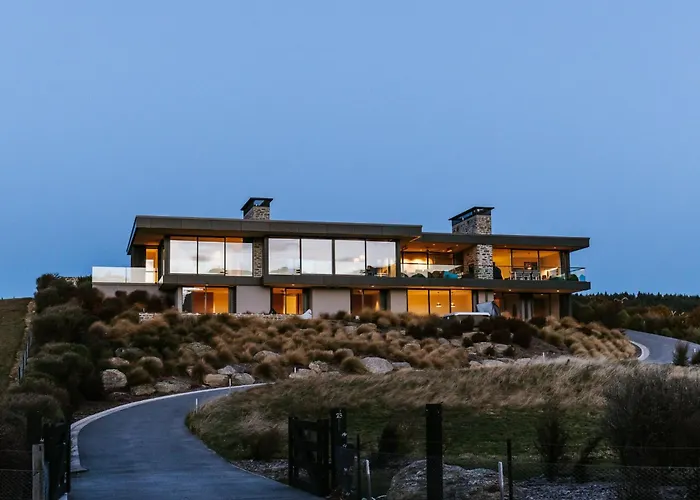 Ridgecrest - Sleeps 12 - Mountain Views