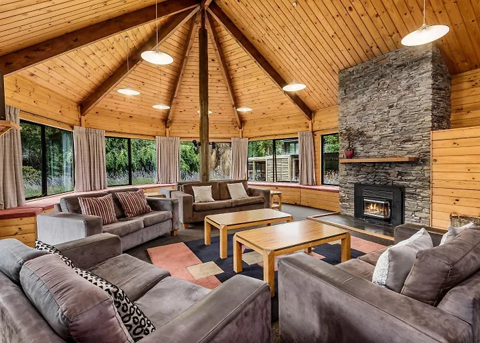 Altamont Lodge
