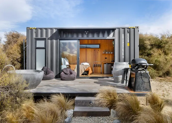 Luxury Container And Cabin With Outdoor Bath