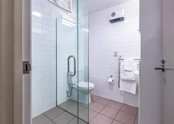 Central Luxury Apartment 108