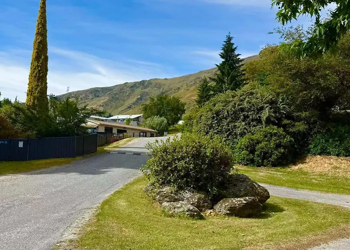 Mt Aspiring Home