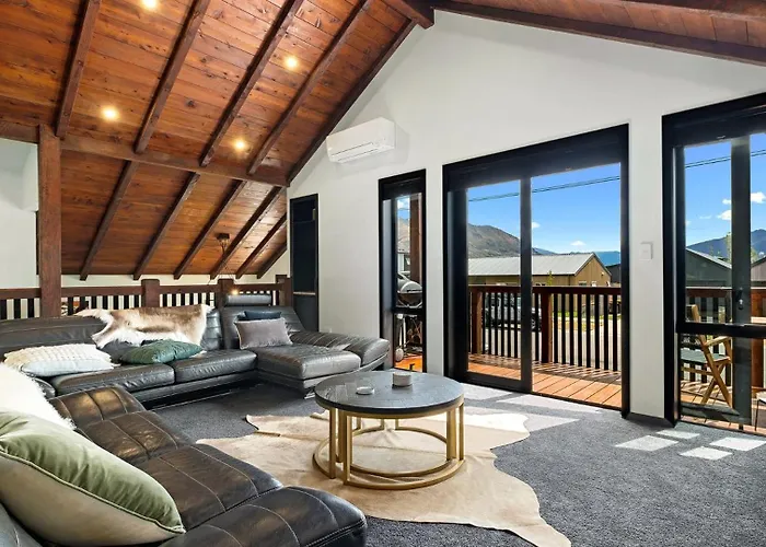 Mountain View Chalet