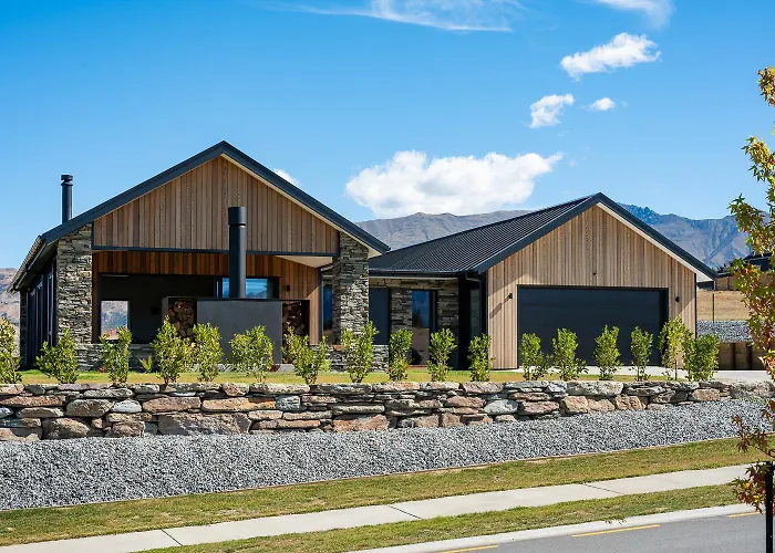 Carrickmore Lodge