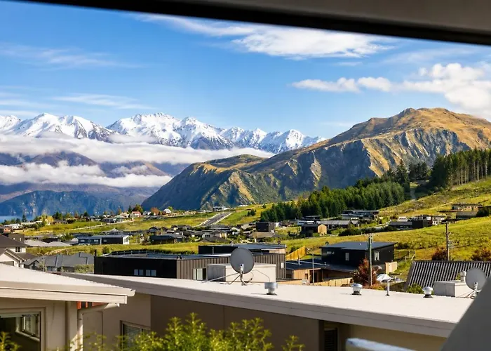 Alpine Vista With Mountain Views, Pool And Spa