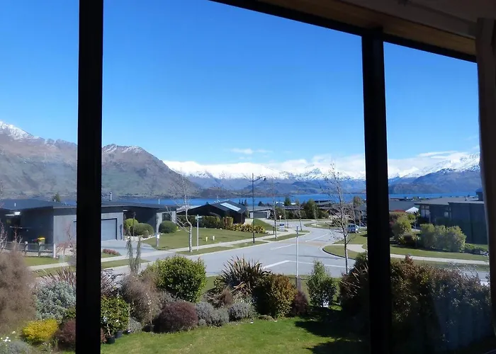 Acomo At Clutha - Stunning Views, Pool & Gym Access