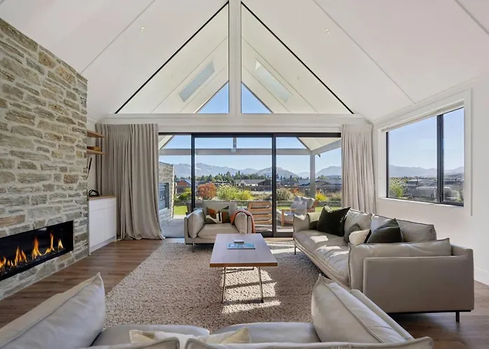 Miharo Mountain Haven | Mountain Views & Outdoor Fire