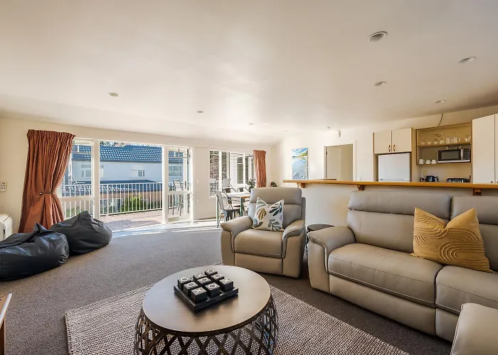 Central Wanaka 3Br Apartment - Walk To Lake & Town