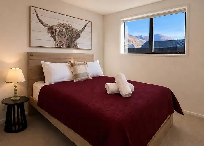 Private 2Br Unit And Parking, 5 Min Drive To Lake