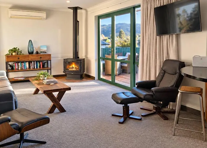 Kings Drive Wanaka Family Retreat