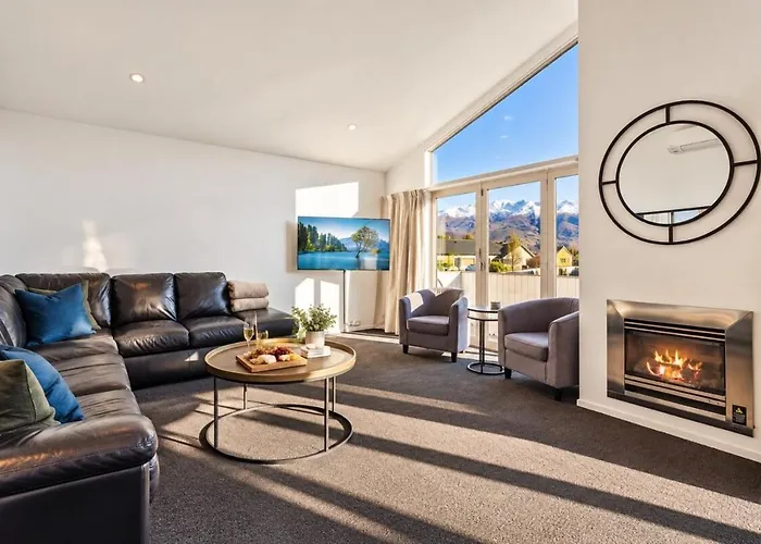 Your Wanaka Base | Treble Cone Views & Resort