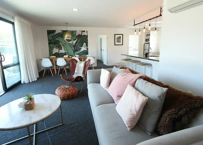 Stow Wanaka 5 - Delightful Space In Tranquil Neighbourhood, Close To The Lake
